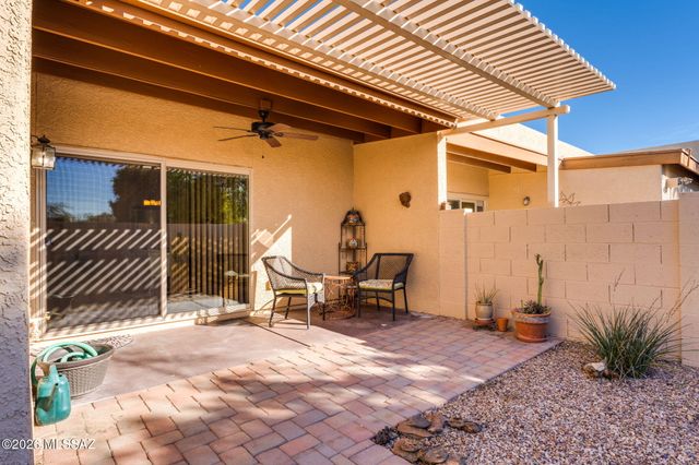 679 W Sunlight Lane, Tucson, AZ 85704