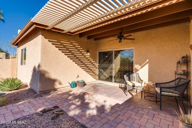 679 W Sunlight Lane, Tucson, AZ 85704