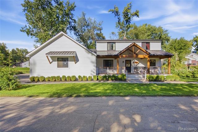 5150 Cheyenne Avenue, Waterford, MI 48327