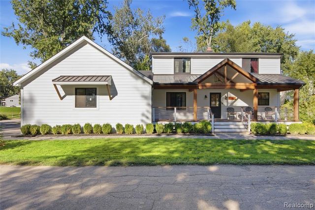 5150 Cheyenne Avenue, Waterford, MI 48327
