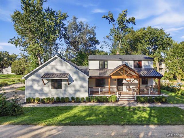 5150 Cheyenne Avenue, Waterford, MI 48327