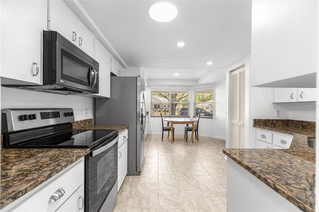 9662 SW 95TH COURT A, Ocala, FL 34481