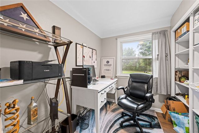 8902 Taylor May Road, Chagrin Falls, OH 44023