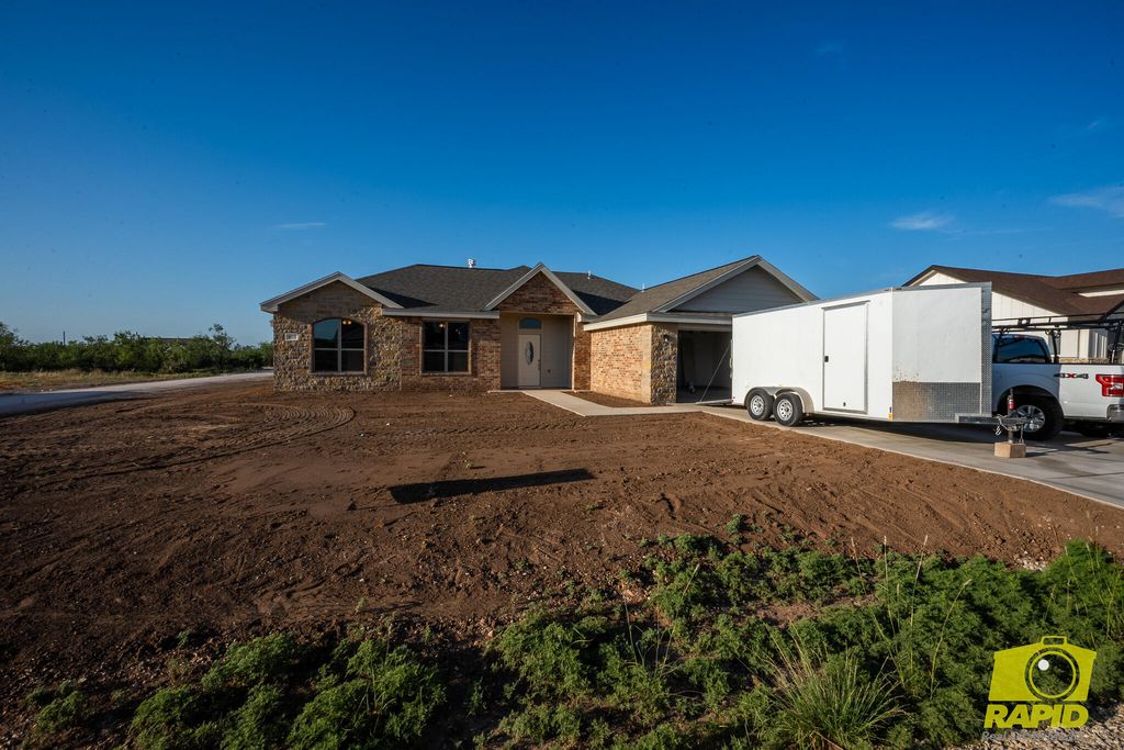 Image 12 of property listing at 9723 Jaguar Trail, San Angelo, TX 76901