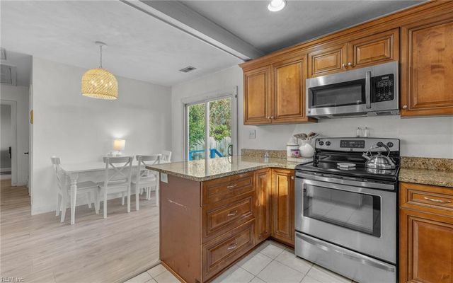 460 Virginian DR, Norfolk, VA 23505