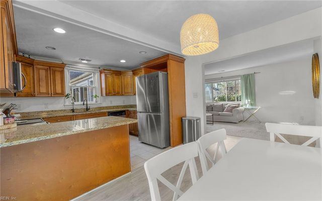 460 Virginian DR, Norfolk, VA 23505