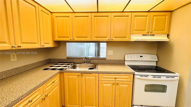 8700 SW 133rd Ave Rd 209, Miami, FL 33183