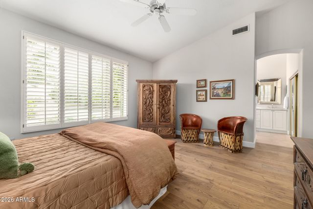 9042 E PARAISO Drive, Scottsdale, AZ 85255