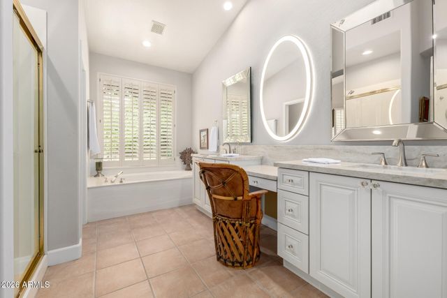 9042 E PARAISO Drive, Scottsdale, AZ 85255