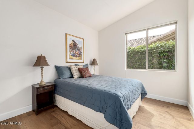 9042 E PARAISO Drive, Scottsdale, AZ 85255