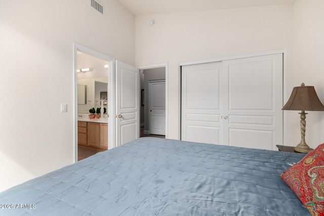 9042 E PARAISO Drive, Scottsdale, AZ 85255