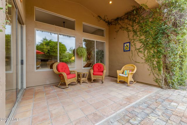 9042 E PARAISO Drive, Scottsdale, AZ 85255