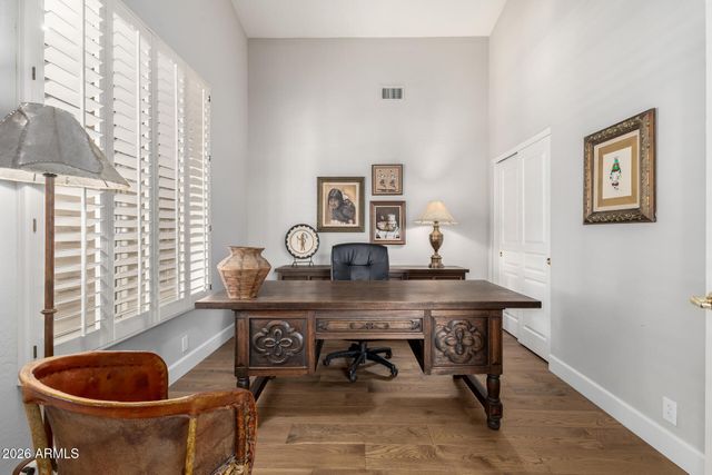 9042 E PARAISO Drive, Scottsdale, AZ 85255