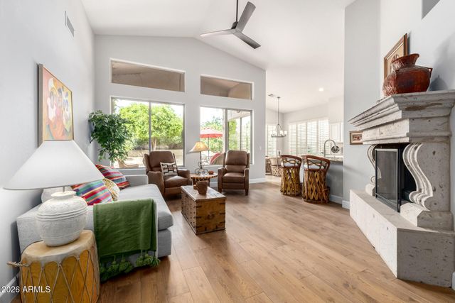 9042 E PARAISO Drive, Scottsdale, AZ 85255