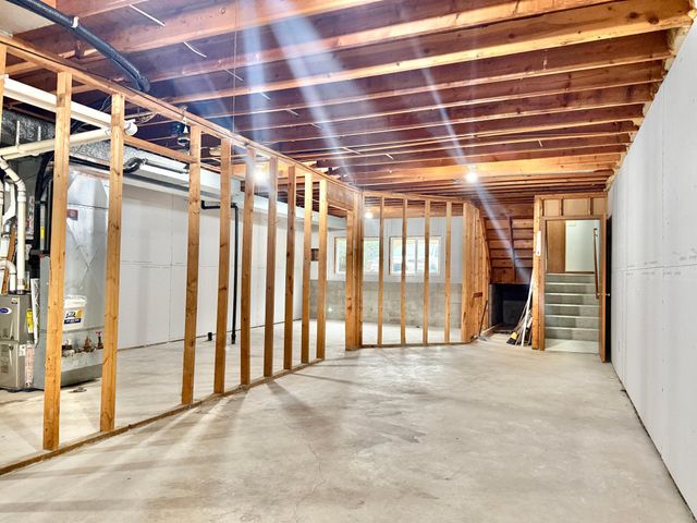 2129 49th Way E, Inver Grove Heights, MN 55077