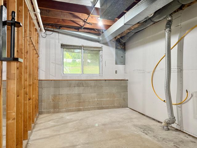 2129 49th Way E, Inver Grove Heights, MN 55077