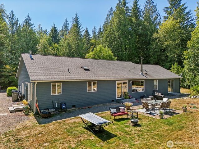 8717 E Meadow Lake Drive, Snohomish, WA 98290