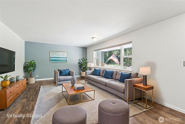 8717 E Meadow Lake Drive, Snohomish, WA 98290