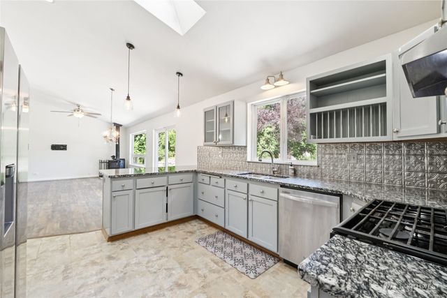 8717 E Meadow Lake Drive, Snohomish, WA 98290