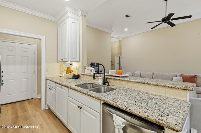 304 Ridge Pointe Drive, Brandon, MS 39042