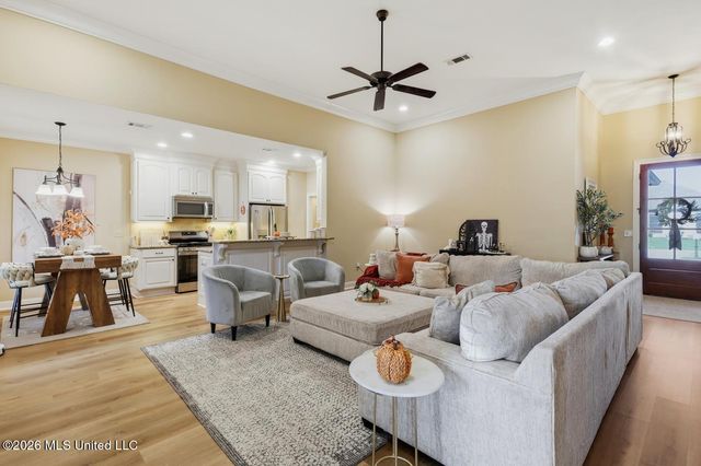 304 Ridge Pointe Drive, Brandon, MS 39042