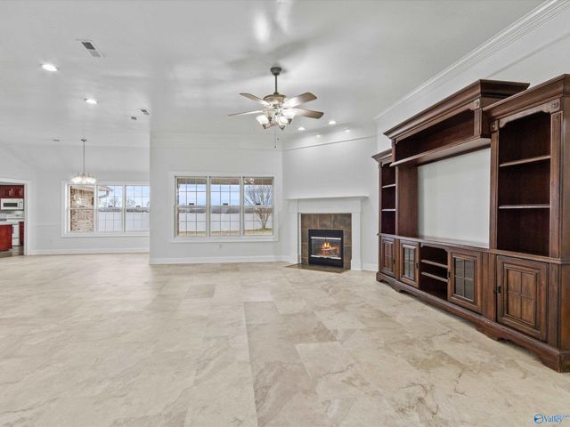 16805 Georgie Edith Lane, Athens, AL 35613