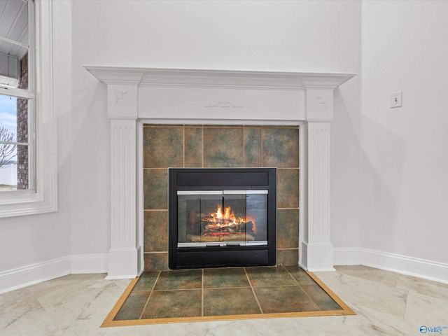 16805 Georgie Edith Lane, Athens, AL 35613