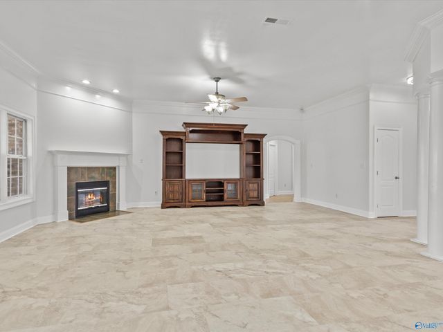 16805 Georgie Edith Lane, Athens, AL 35613