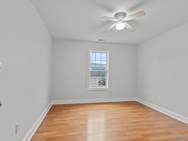 16805 Georgie Edith Lane, Athens, AL 35613