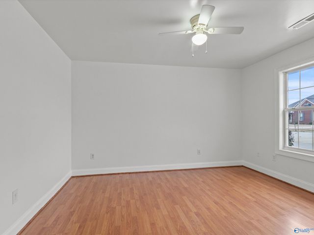 16805 Georgie Edith Lane, Athens, AL 35613