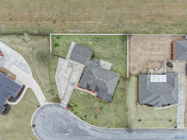 16805 Georgie Edith Lane, Athens, AL 35613