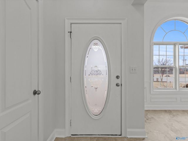 16805 Georgie Edith Lane, Athens, AL 35613