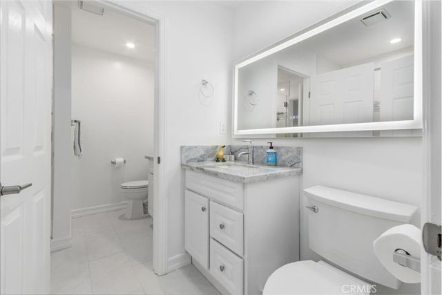 1 3rd 605, Long Beach, CA 90802