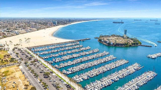 1 3rd 605, Long Beach, CA 90802