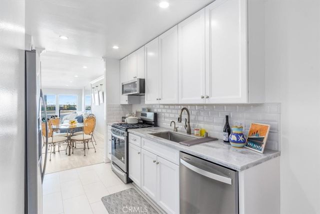 1 3rd 605, Long Beach, CA 90802