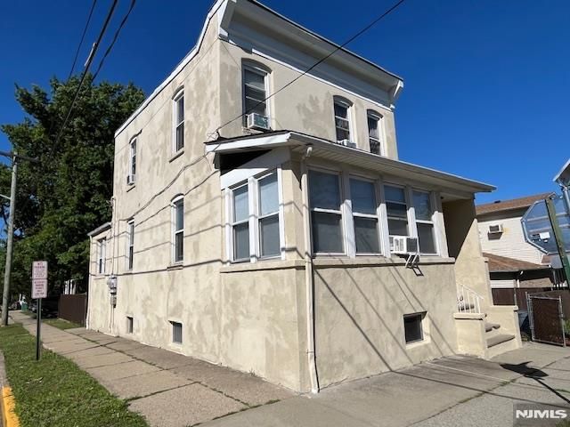 570 Broad Street, Carlstadt, NJ 07072