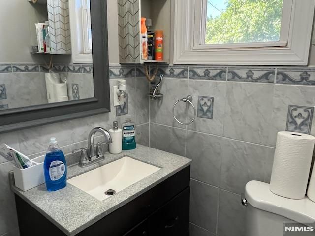 570 Broad Street, Carlstadt, NJ 07072