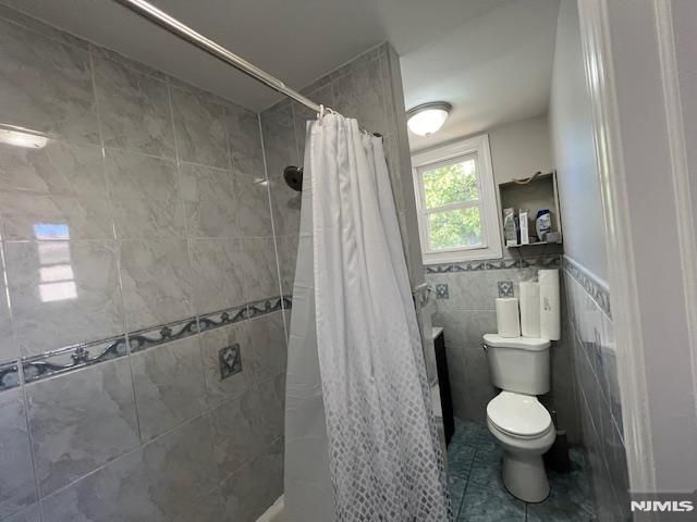 570 Broad Street, Carlstadt, NJ 07072