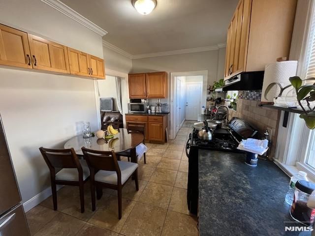 570 Broad Street, Carlstadt, NJ 07072