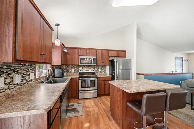 757 Pleasant Avenue, Saint Paul Park, MN 55071