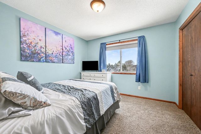 757 Pleasant Avenue, Saint Paul Park, MN 55071