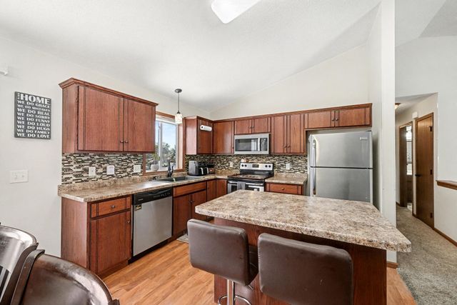 757 Pleasant Avenue, Saint Paul Park, MN 55071