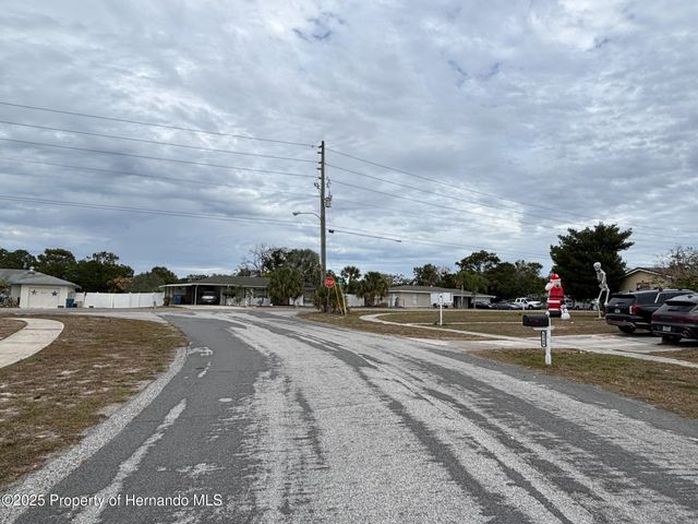 6330 Kelvin Court, Spring Hill, FL 34606