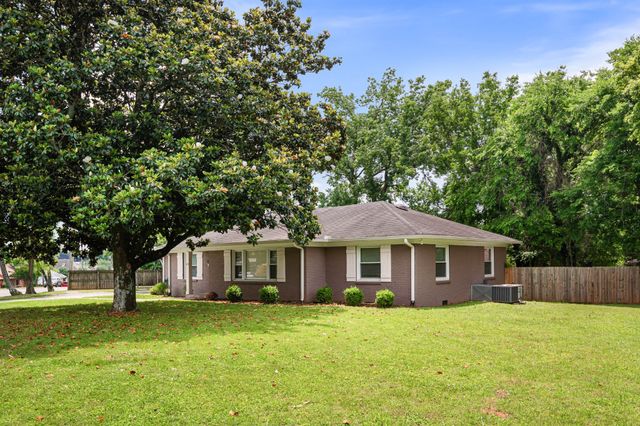 418 Winfrey Dr, Murfreesboro, TN 37130