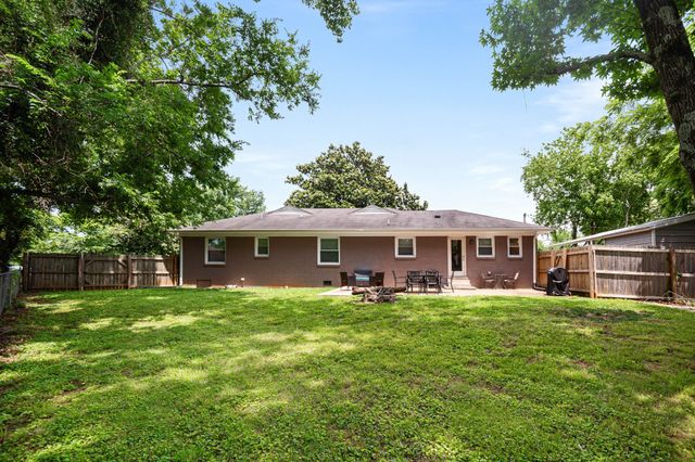 418 Winfrey Dr, Murfreesboro, TN 37130