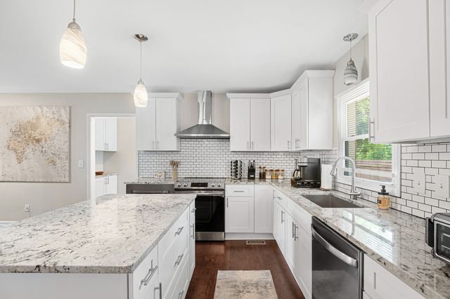 418 Winfrey Dr, Murfreesboro, TN 37130