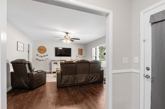 418 Winfrey Dr, Murfreesboro, TN 37130