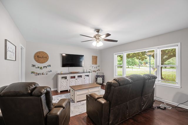 418 Winfrey Dr, Murfreesboro, TN 37130