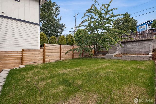 4004 Courtland Place S, Seattle, WA 98118