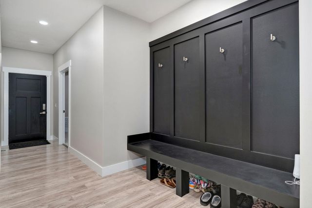 348 W Monarchwood Drive, Nixa, MO 65714